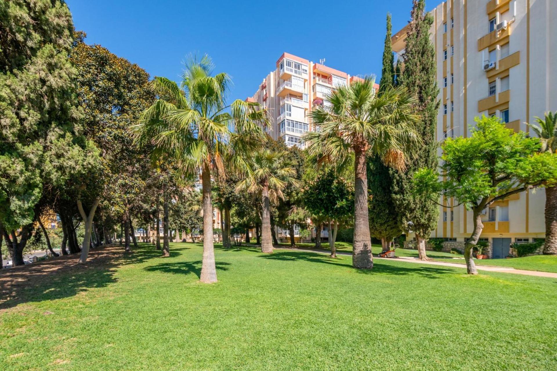 1 Bedroom Apartment in Benalmádena - Photo 16