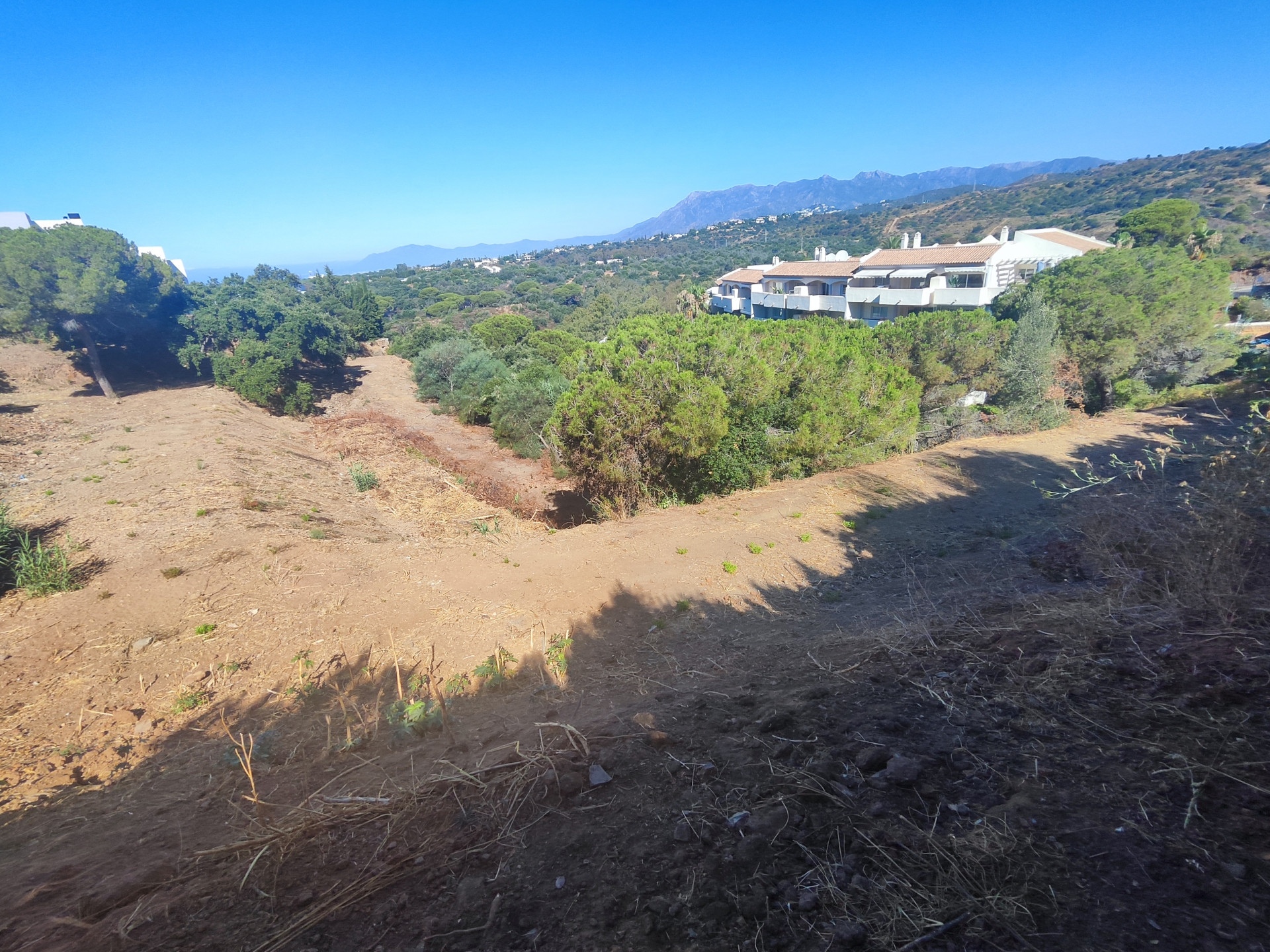 3,516 m² Plot in Marbella - Photo 3