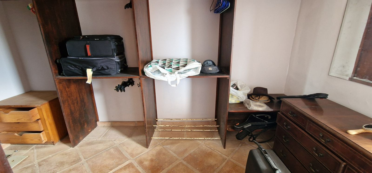 5 Bedroom Villa in Manilva - Photo 19