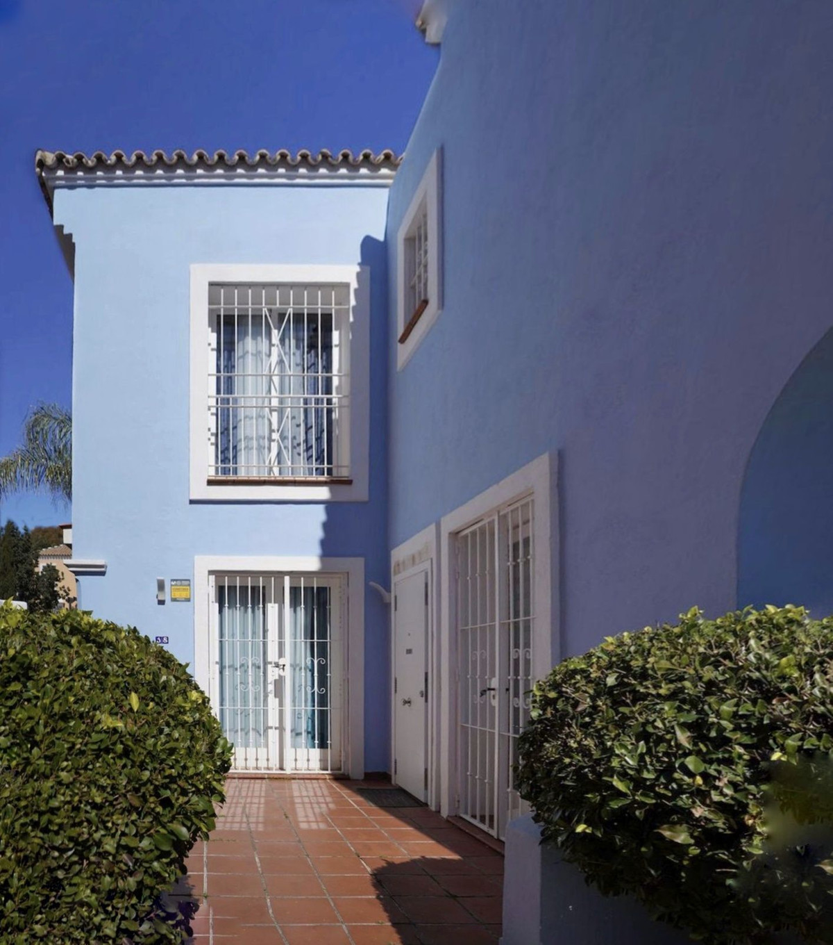 2 Bedroom Townhouse in Marbella - Photo 7