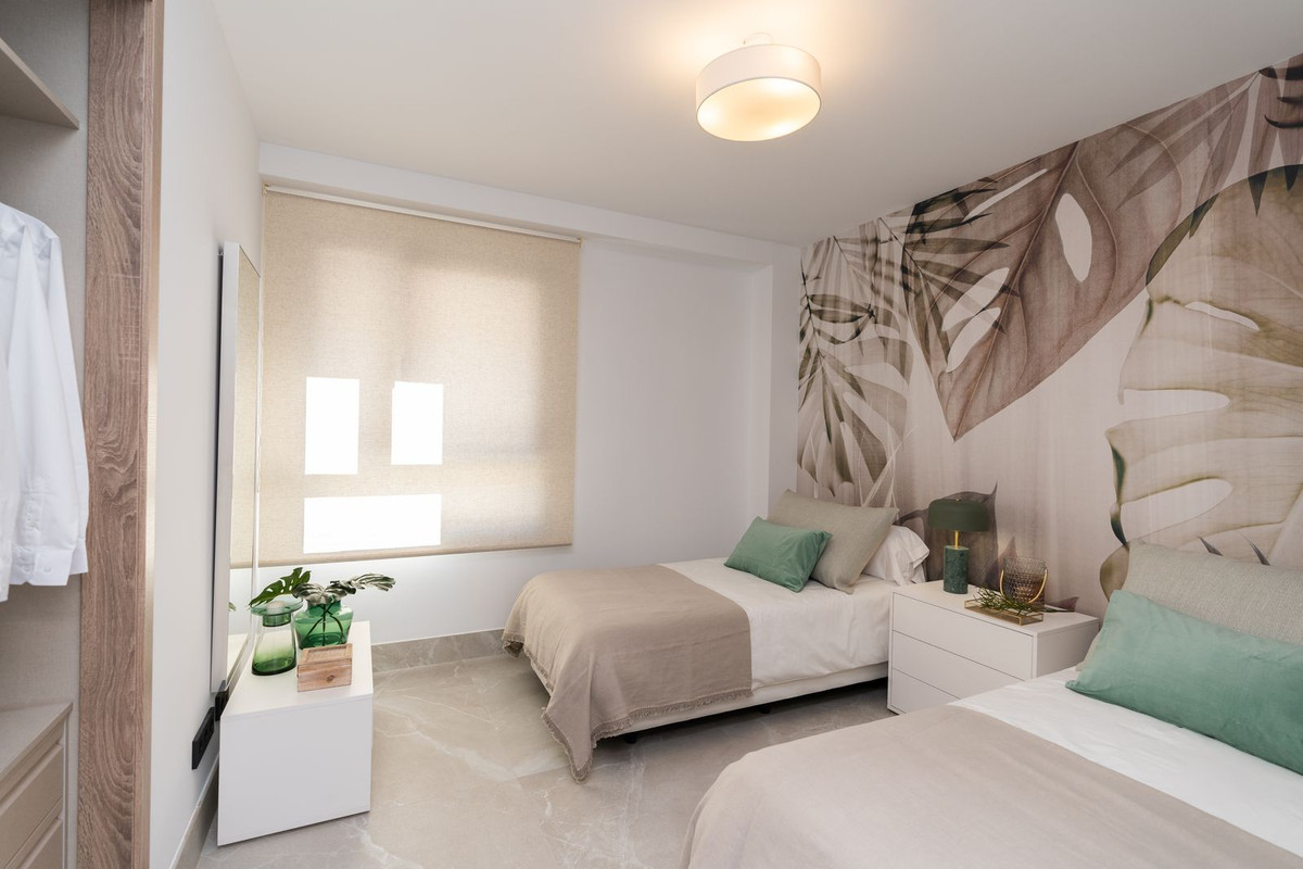 3 Bedroom Penthouse in Istán - Photo 14