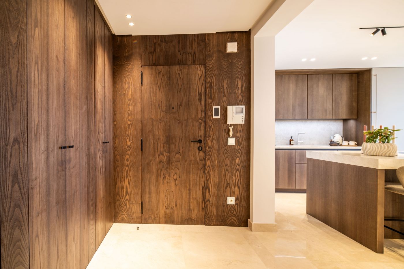3 Bedroom Penthouse in Benahavís - Photo 6