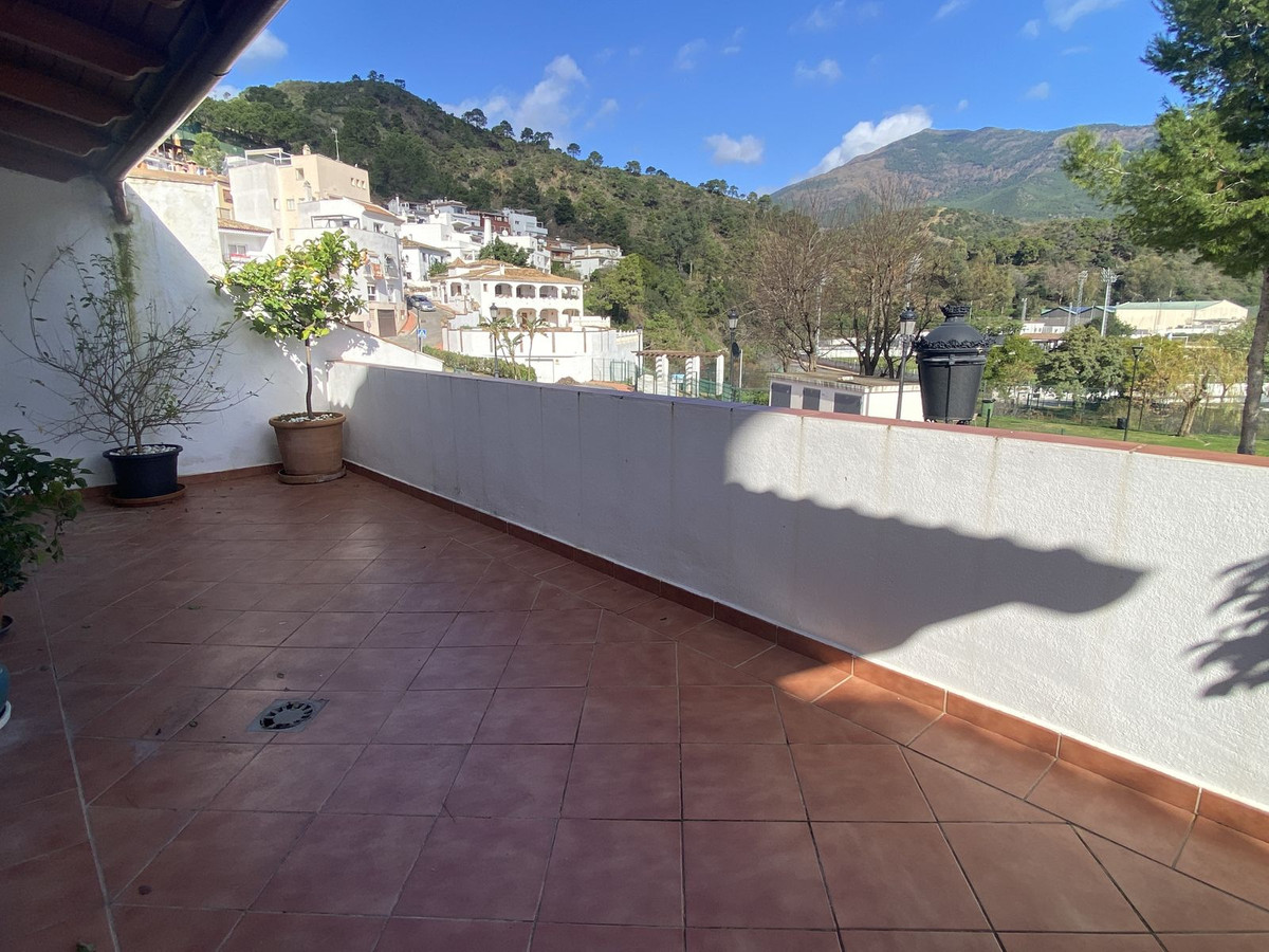 3 Bedroom Apartment in Benahavís - Foto 3