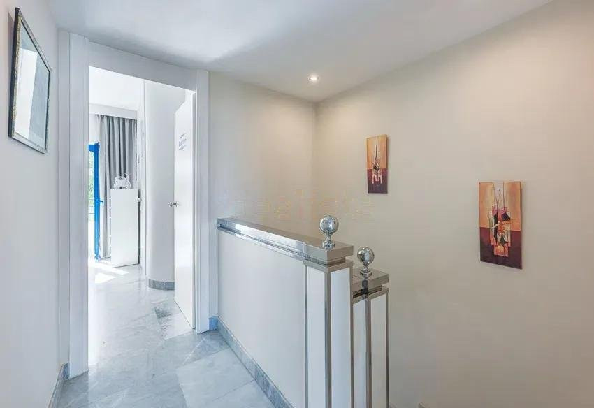 Villa de 2 chambres vue mer à Malaga, Espagne – Photo 19