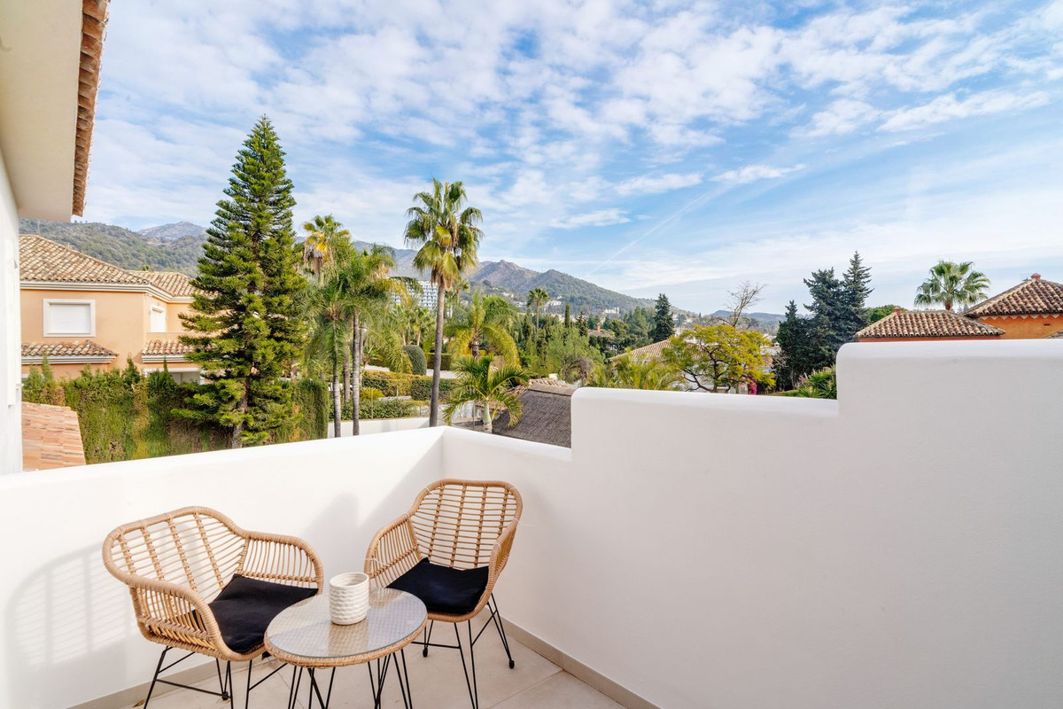 6 Bedroom Villa in Marbella - Photo 41