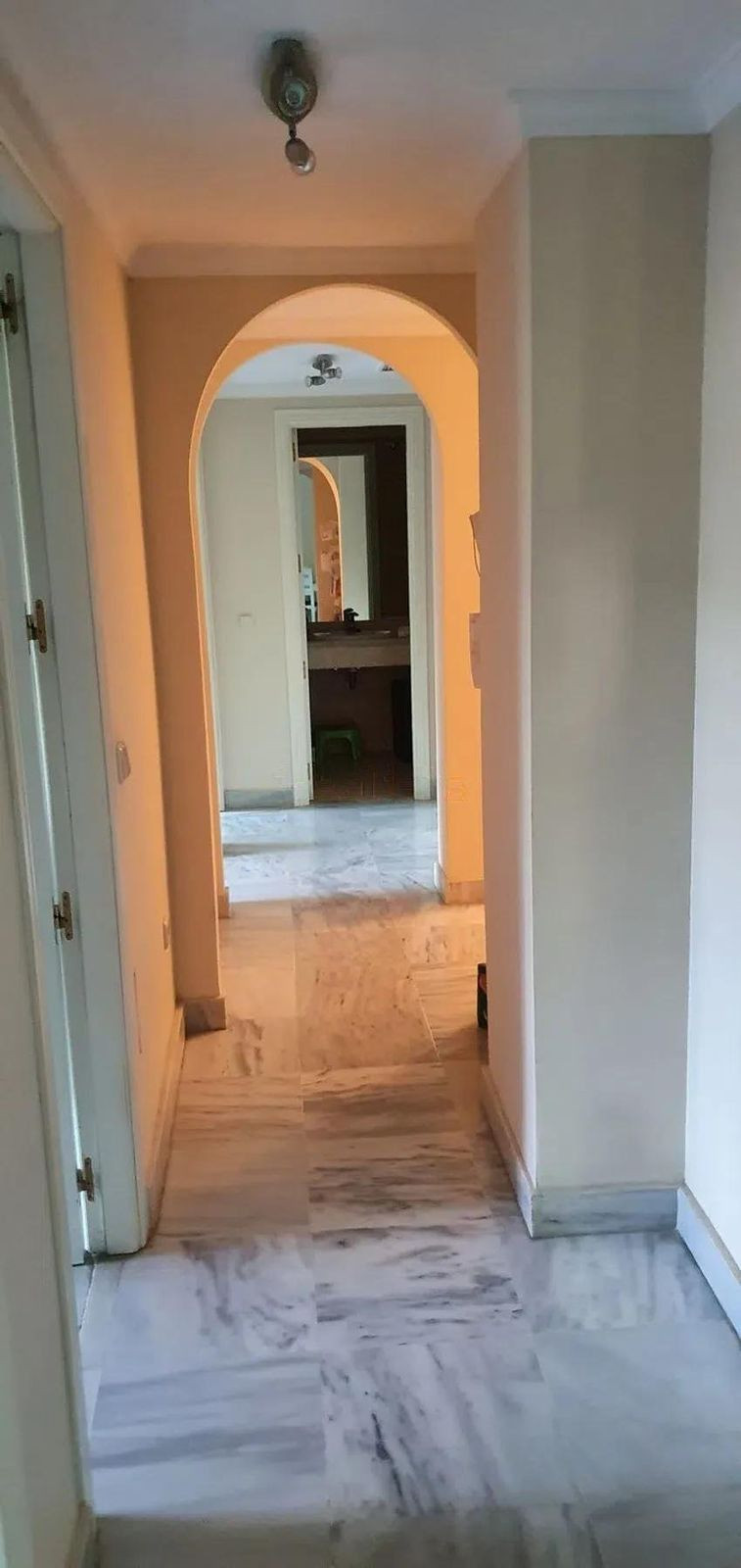 3 Bedroom Apartment in Marbella - Photo 16