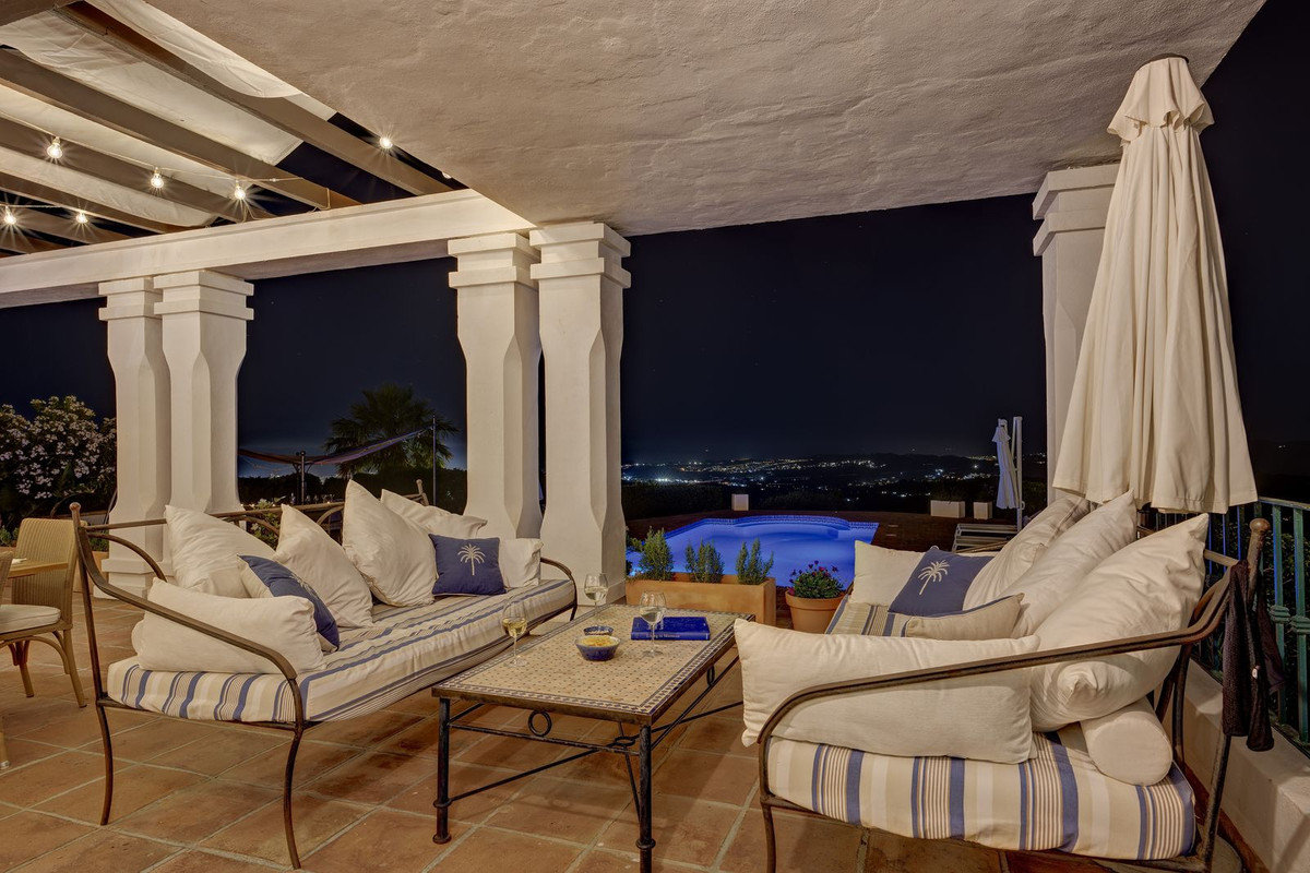 6 Bedroom Villa in Mijas - Photo 16