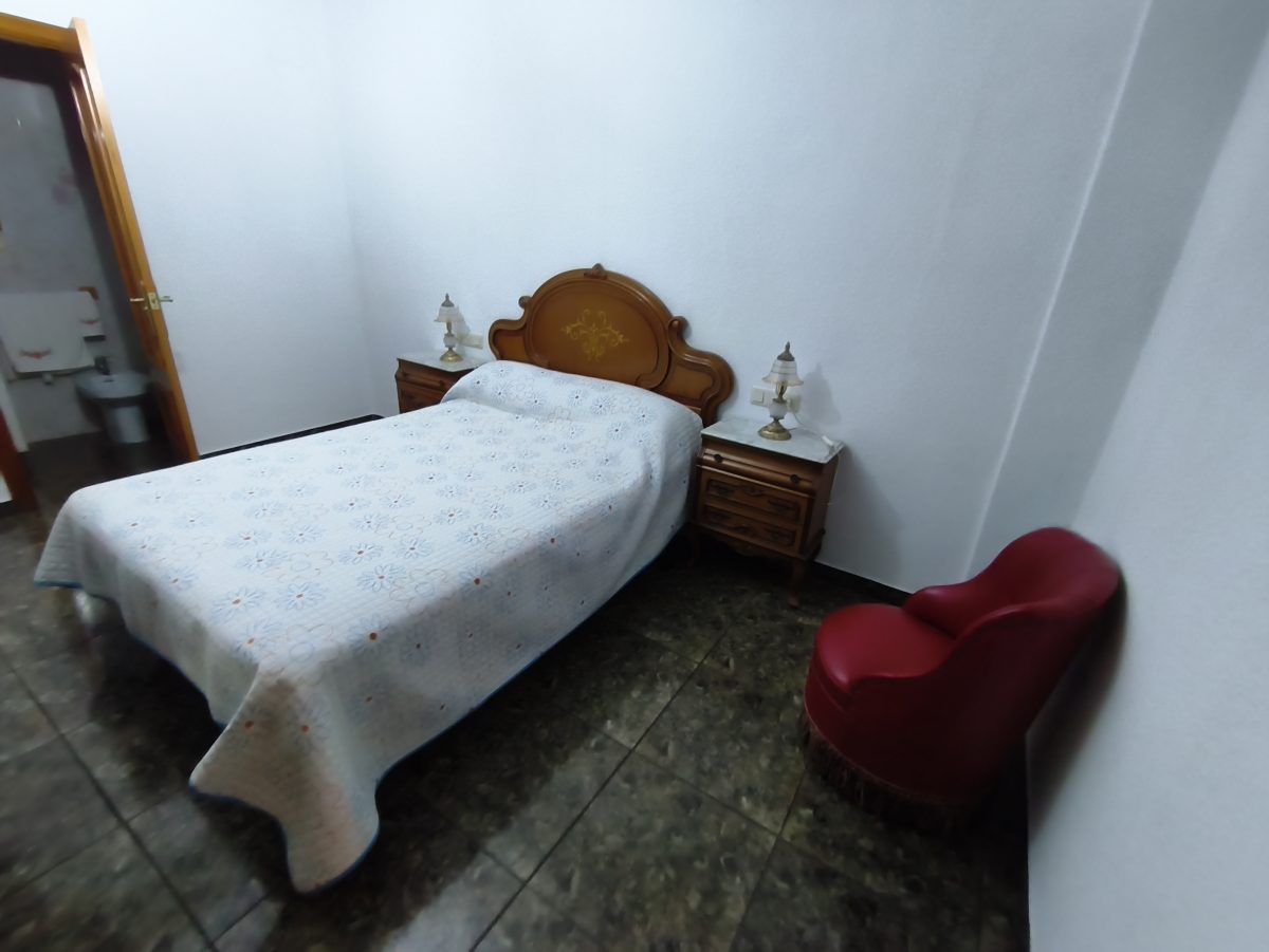 Chalet de 4 dormitorios en Valencia – Foto 15