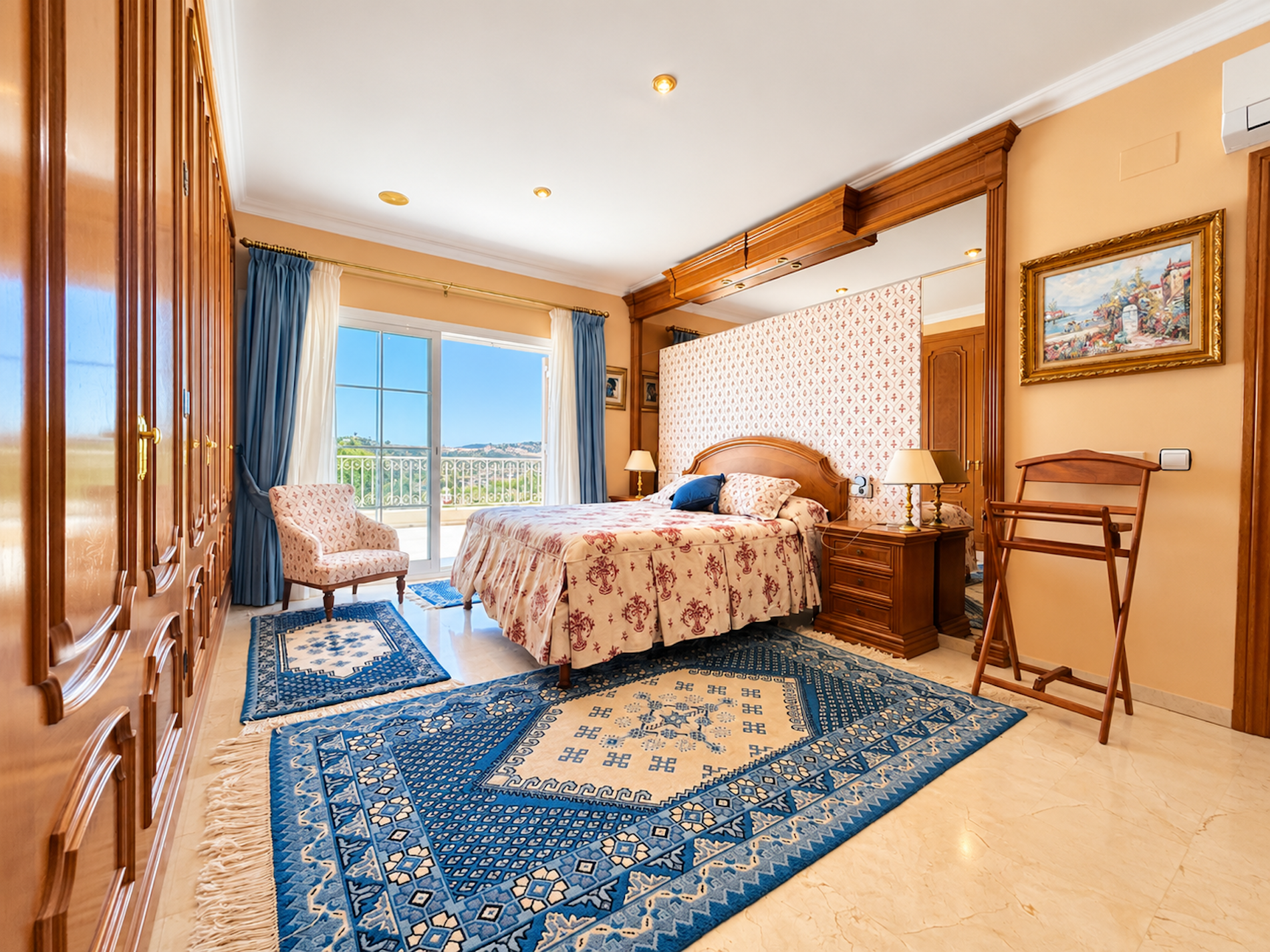 10 Bedroom Villa in Mijas - Photo 6