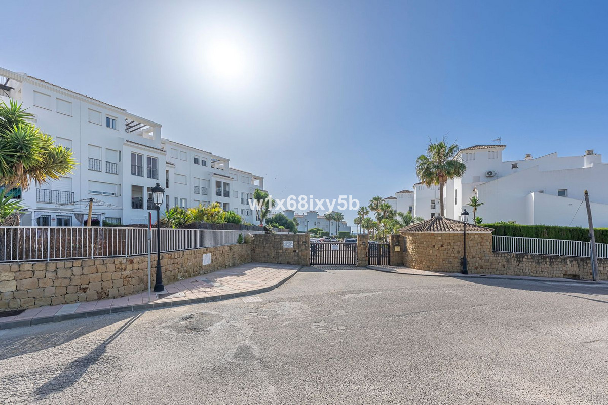 2 Bedroom Apartment in Manilva - Foto 32