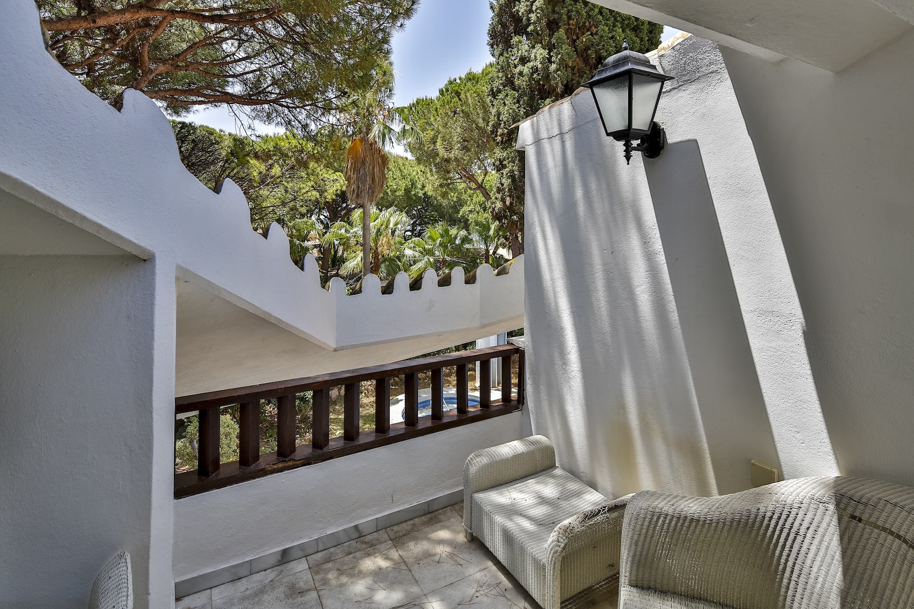 6 Bedroom Villa in Marbella - Photo 9
