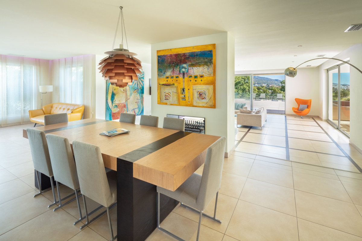 6 Bedroom Villa in Marbella - Photo 15