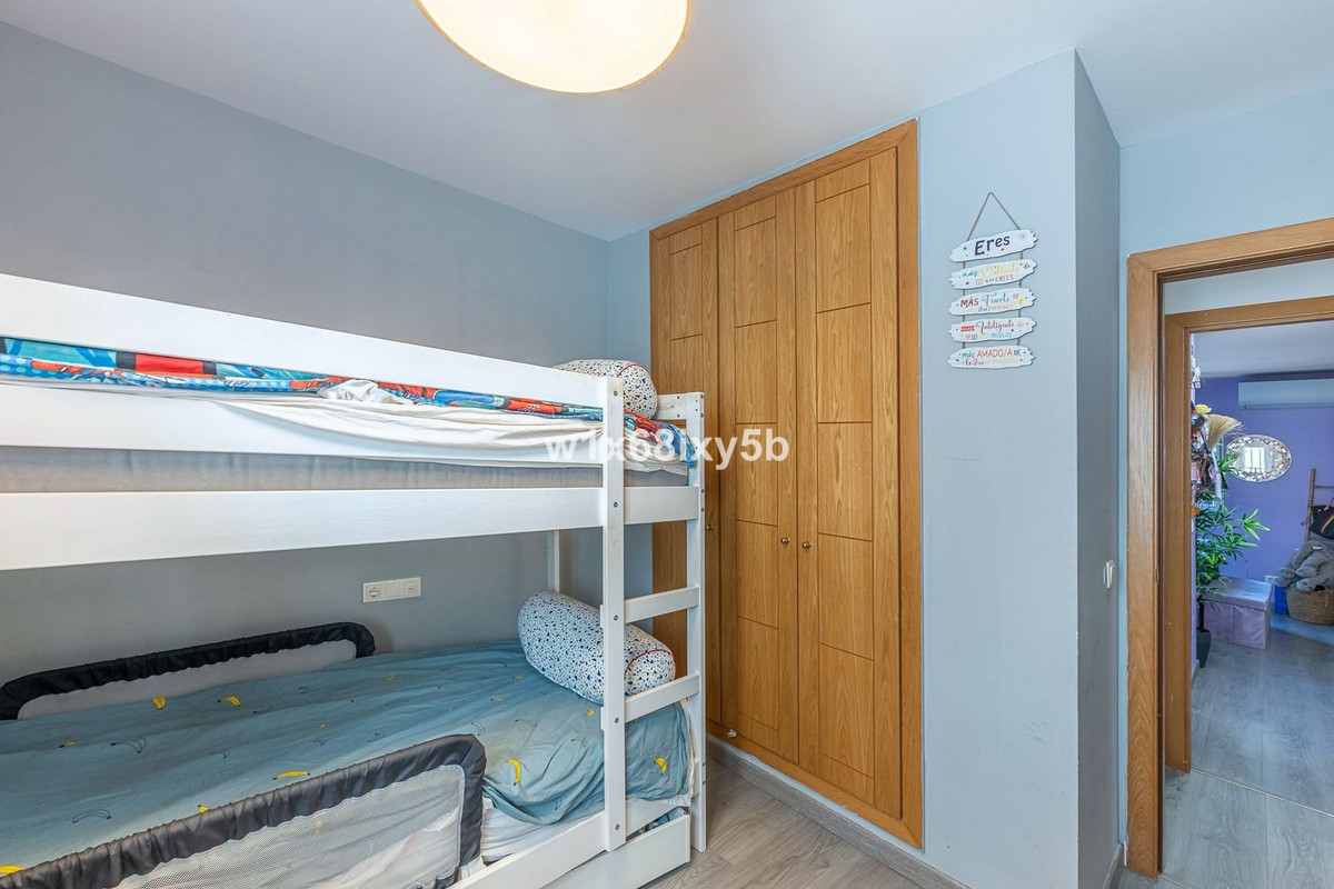 3 Bedroom Apartment in Marbella - Photo 15