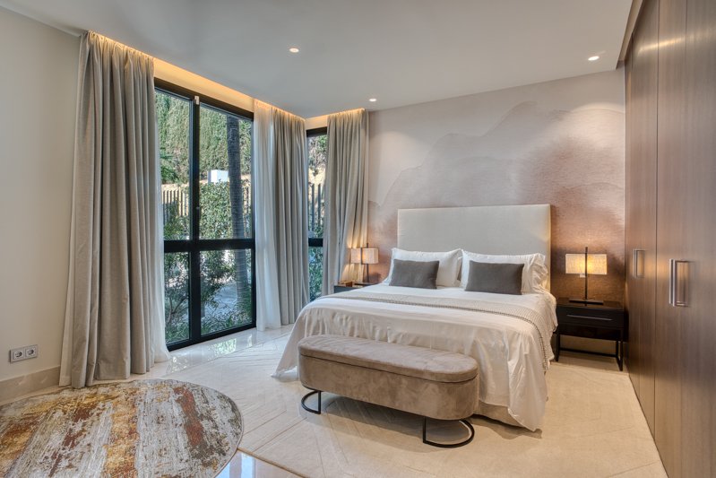 4 Bedroom Apartment in Marbella - Photo 5