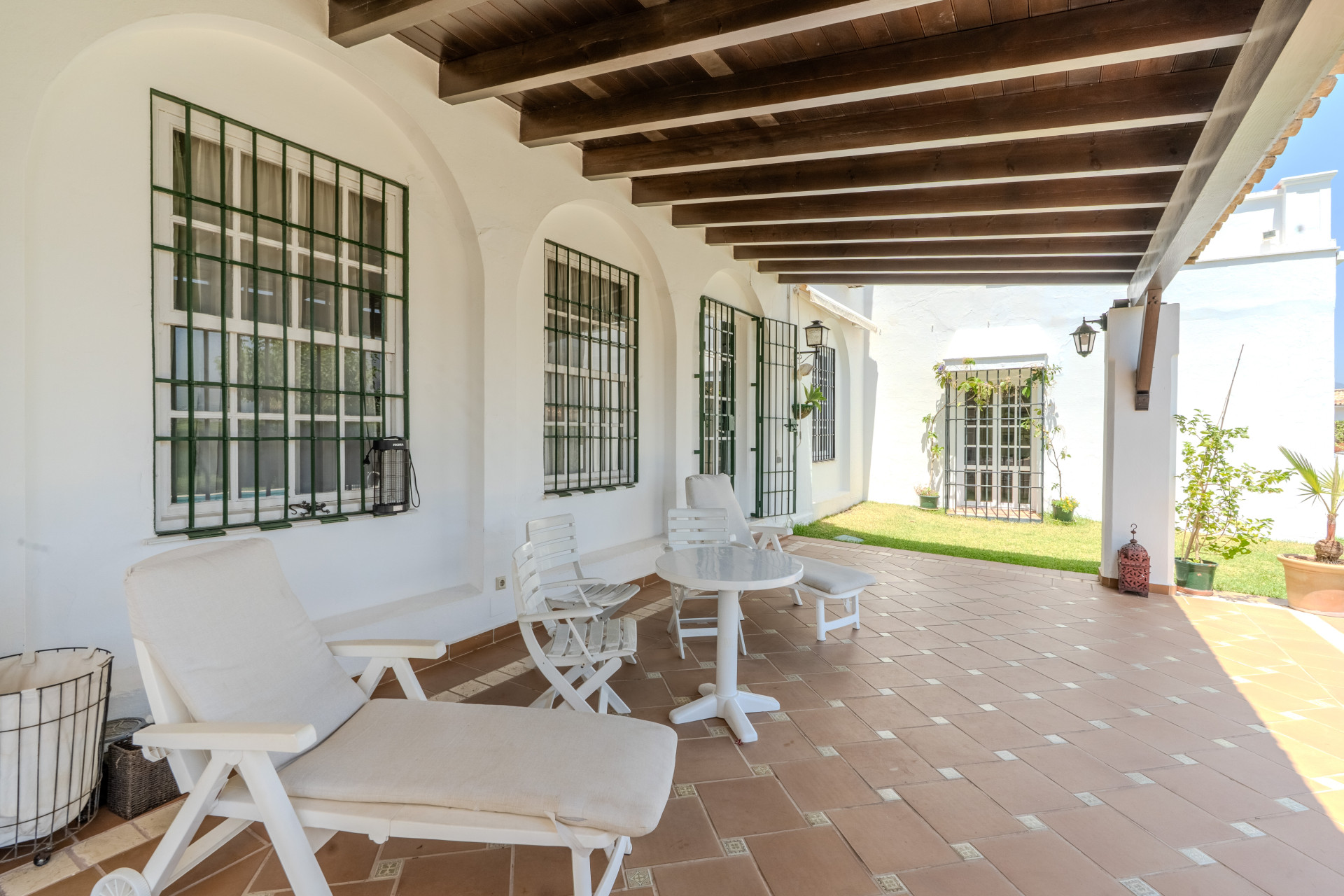 6 Bedroom Villa in Marbella - Photo 3