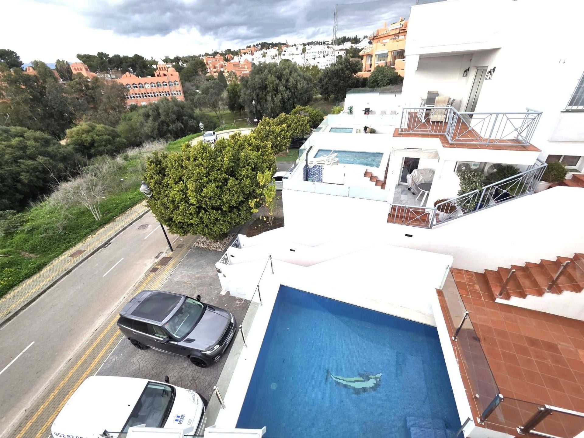 4 Bedroom Villa in Marbella - Photo 10