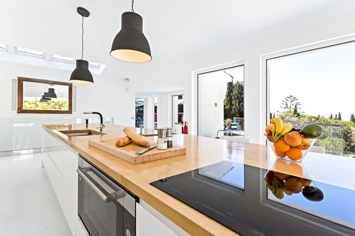 7 Bedroom Villa in Marbella - Photo 19