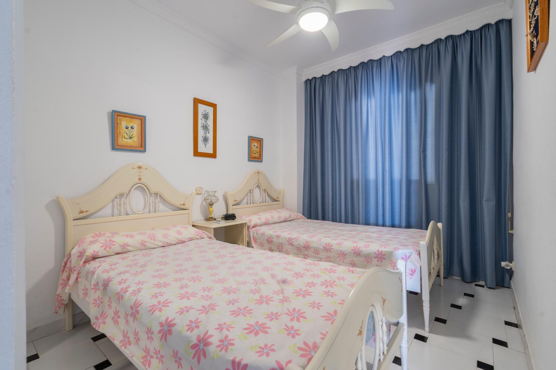 3 Bedroom Apartment in Fuengirola - Photo 16