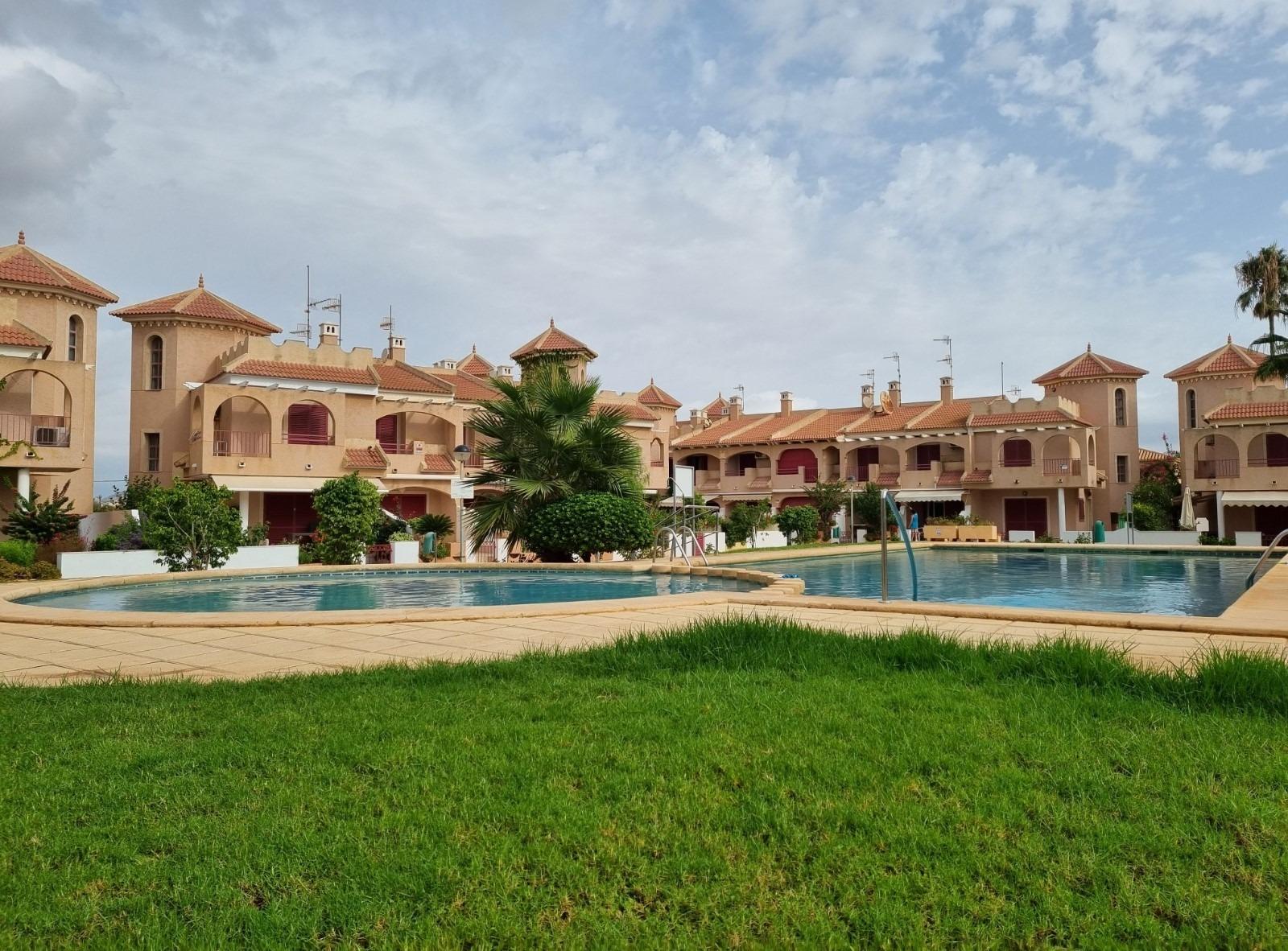 Moradia com 2 quartos com piscina em Múrcia, Espanha – Foto 1