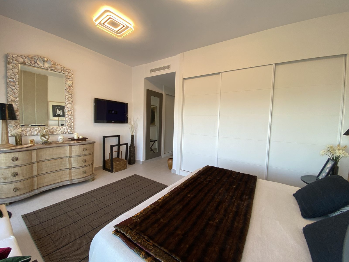 3 Bedroom Townhouse in Casares - Photo 42