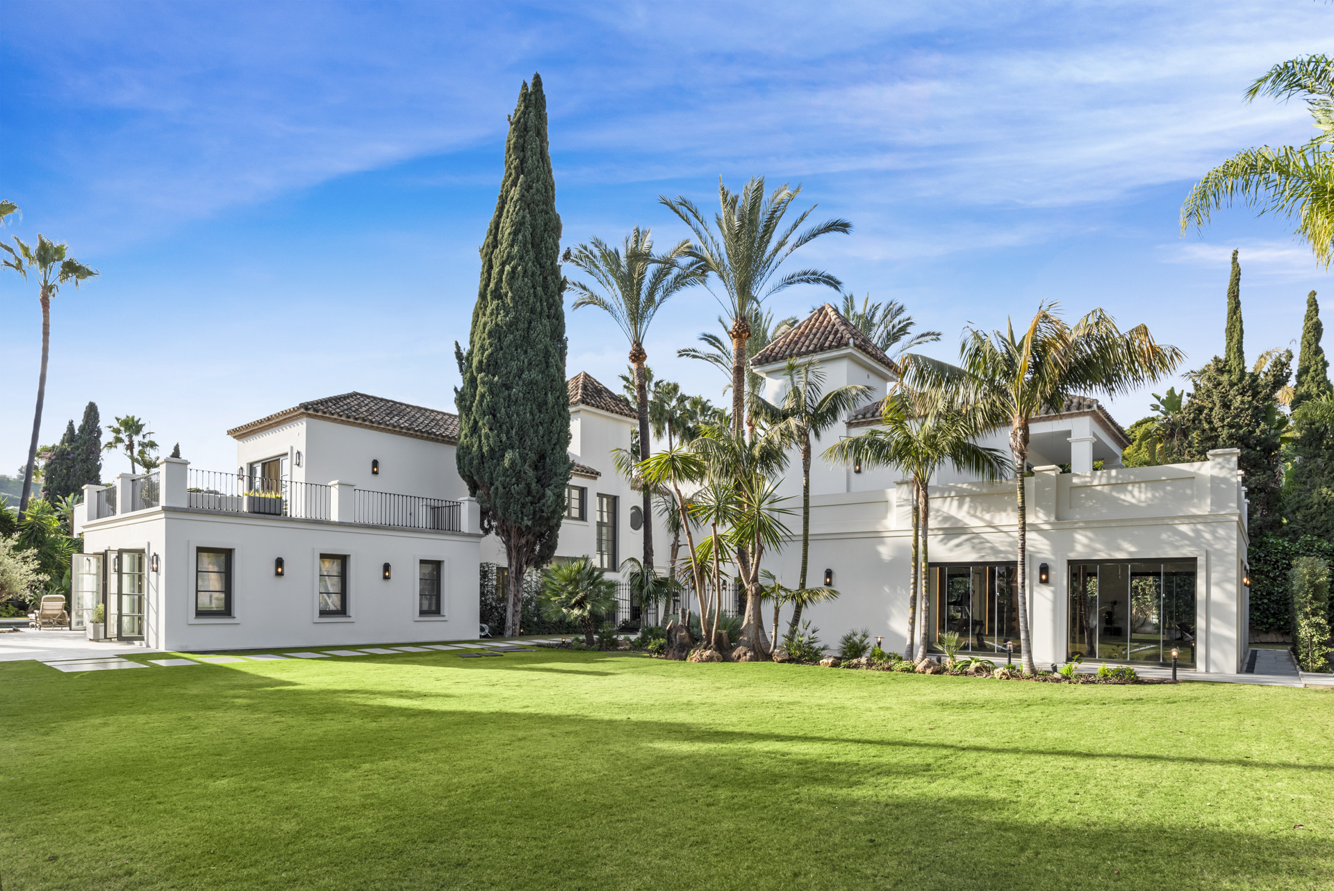 5 Bedroom Villa in Marbella - Photo 24