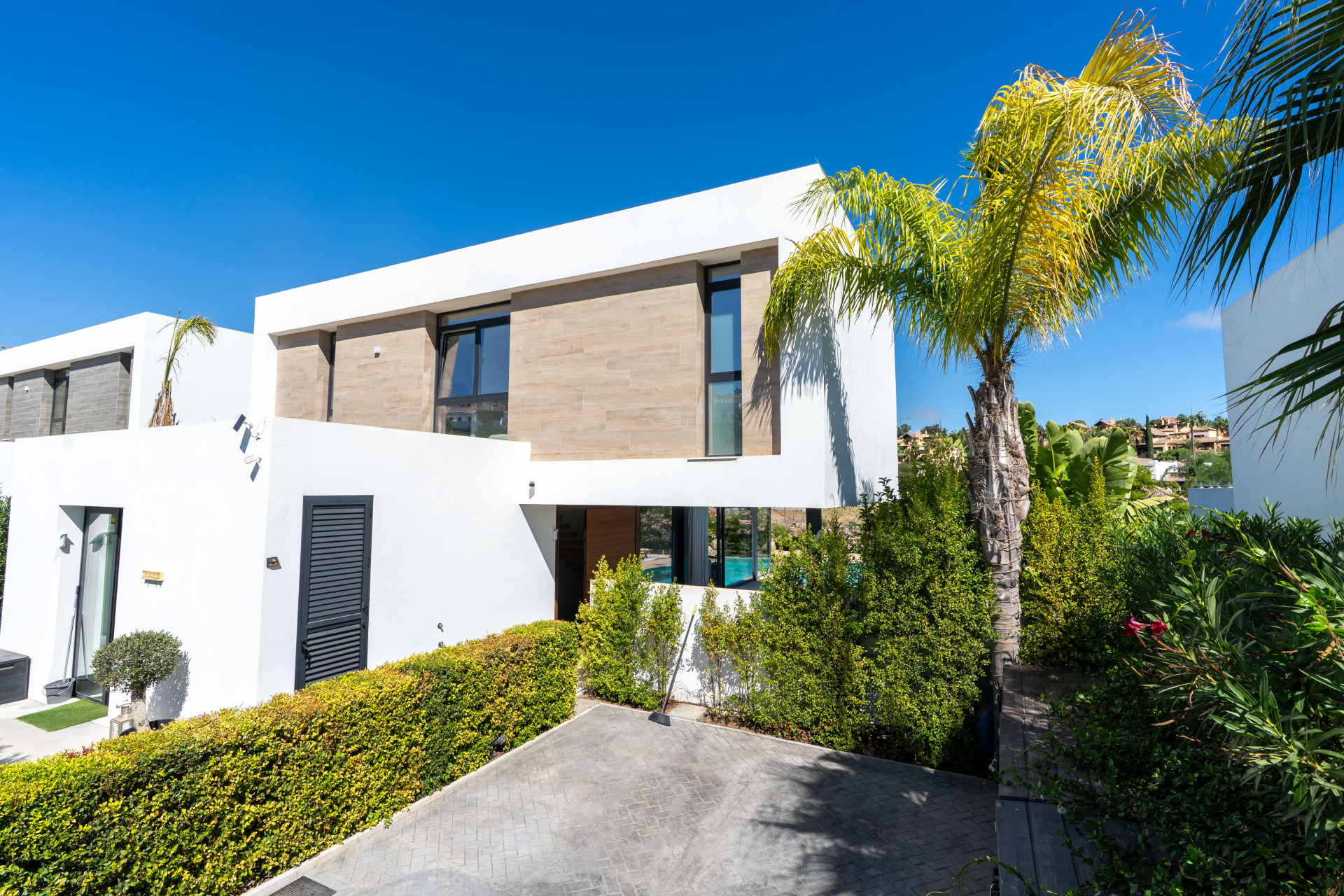 4 Bedroom Villa in Estepona - Photo 7
