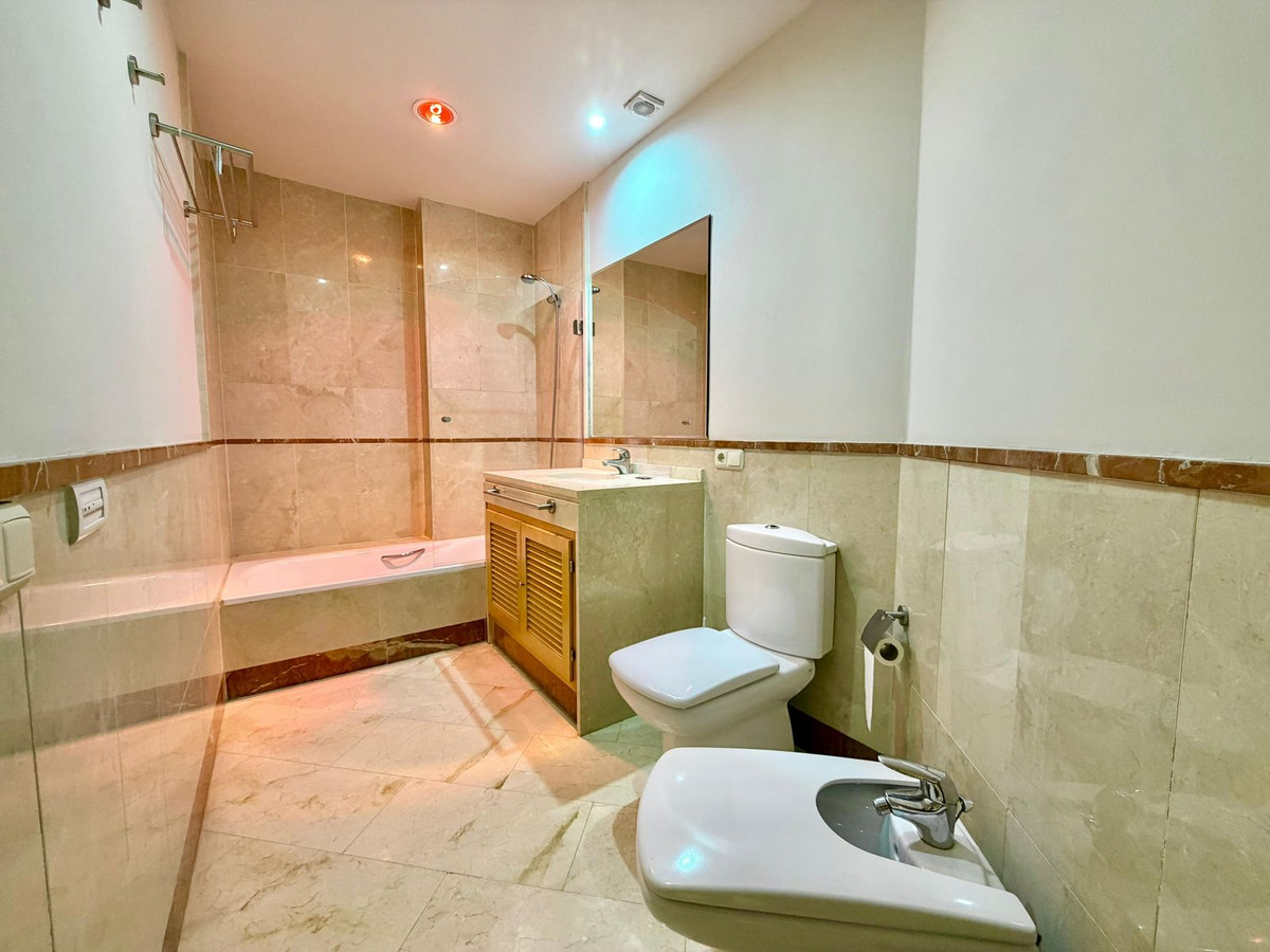 4 Bedroom Apartment in Marbella - Foto 33