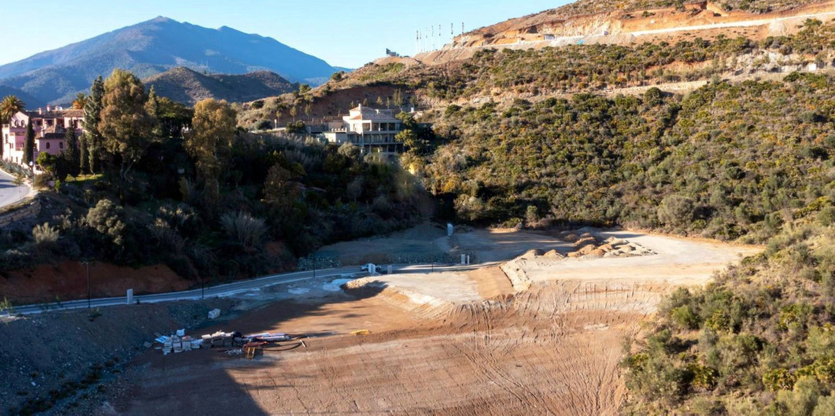 4,773 m² Plot in Benahavís - Photo 6