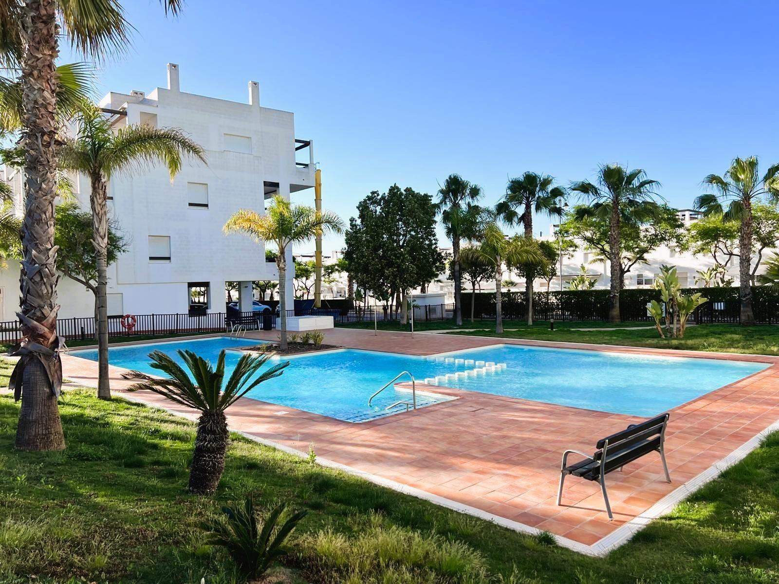 Piso de 2 dormitorios con piscina en Murcia – Foto 20