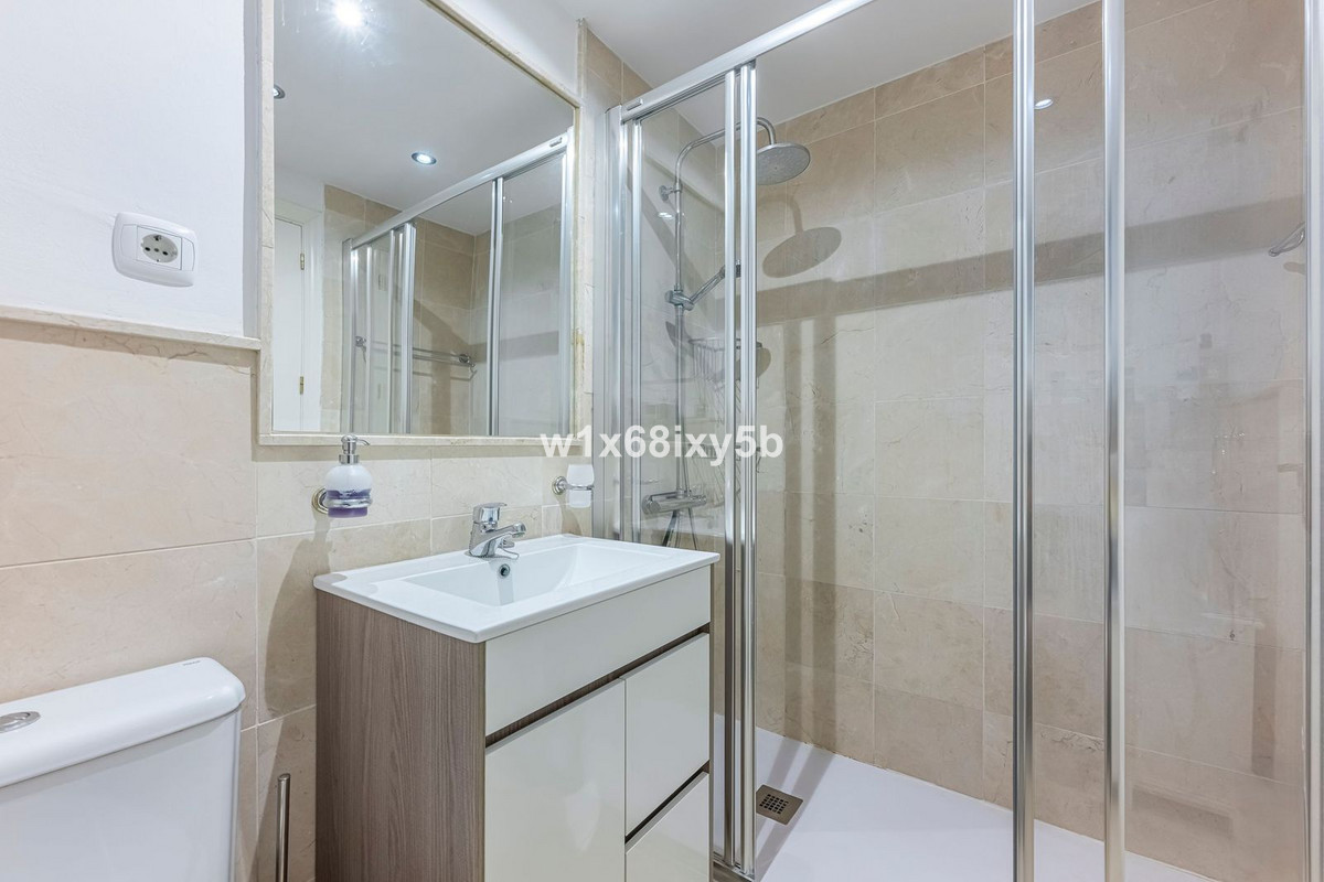 2 Bedroom Apartment in Manilva - Foto 26