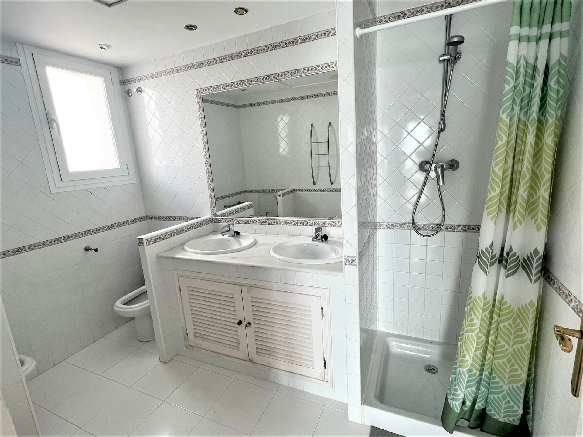 3 Bedroom Townhouse in Marbella - Photo 6