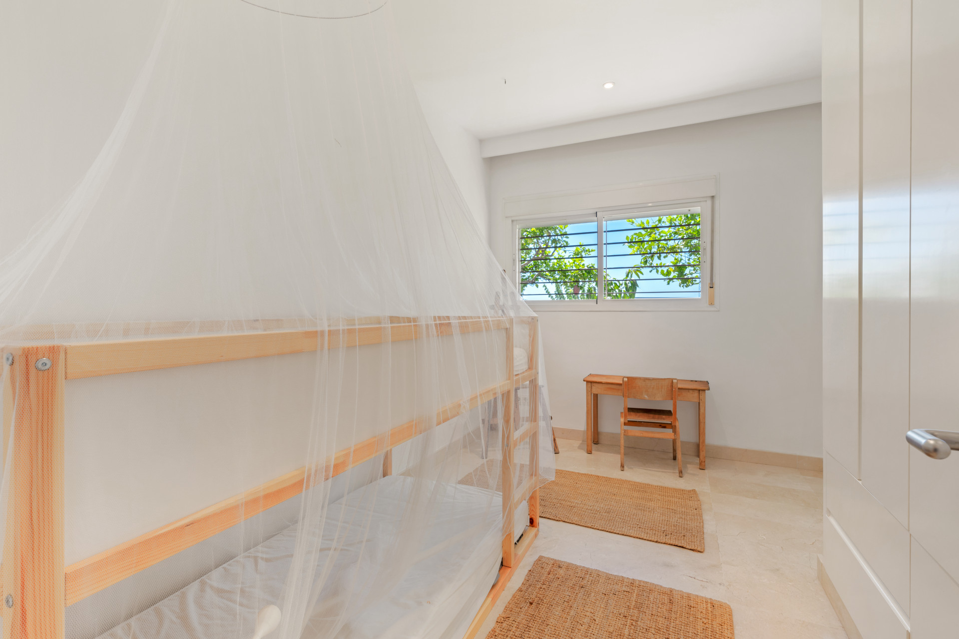 4 Bedroom Villa in Estepona - Photo 19