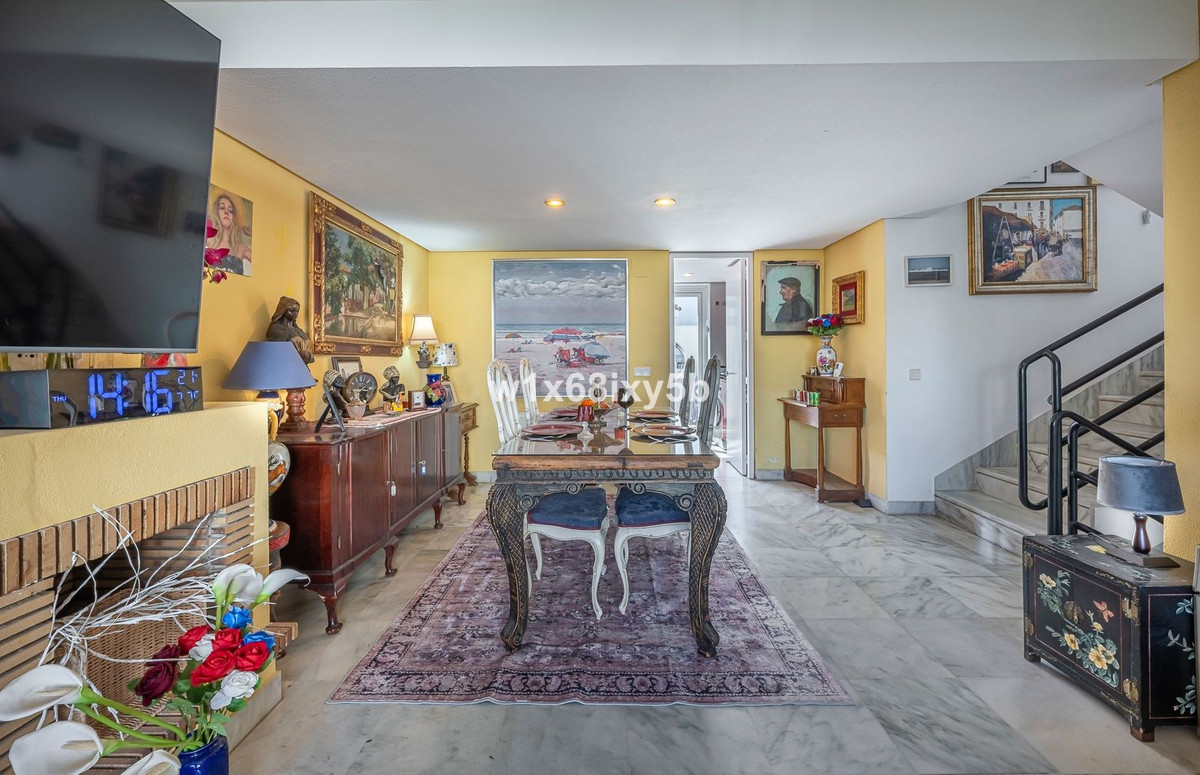 3 Bedroom Townhouse in Estepona - Фото 10