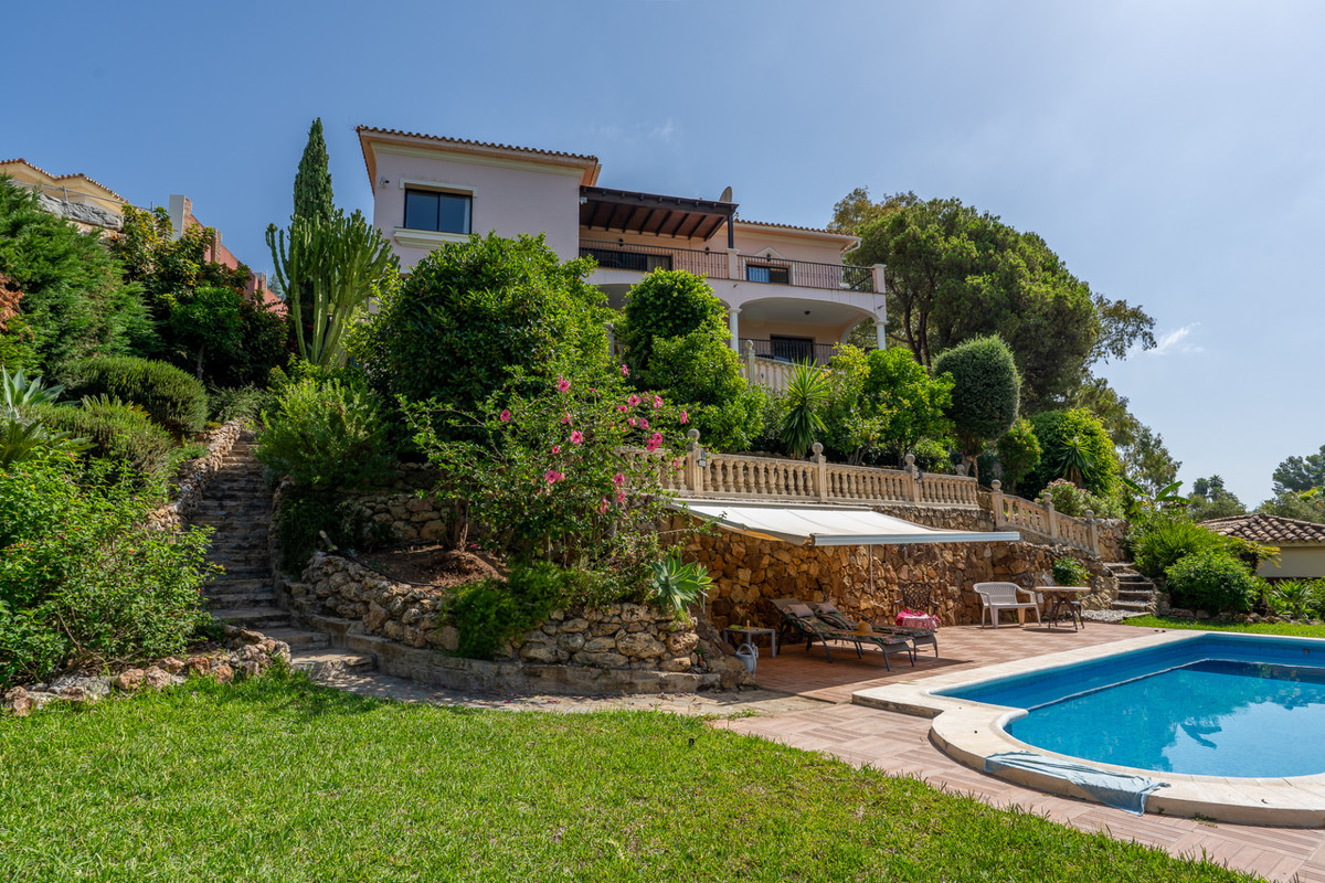 8 Bedroom Villa in Benahavís