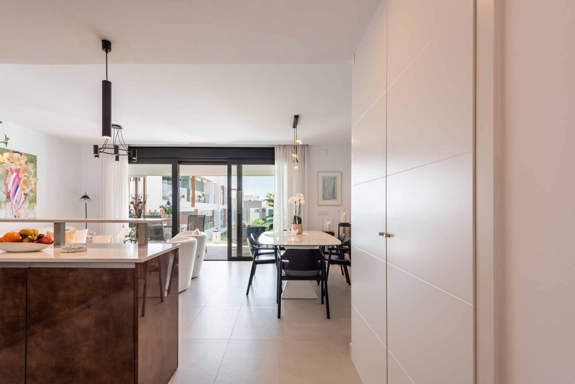 3 Bedroom Apartment in Estepona - Photo 7
