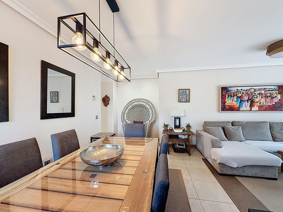 3 Bedroom Apartment in Estepona - Foto 11