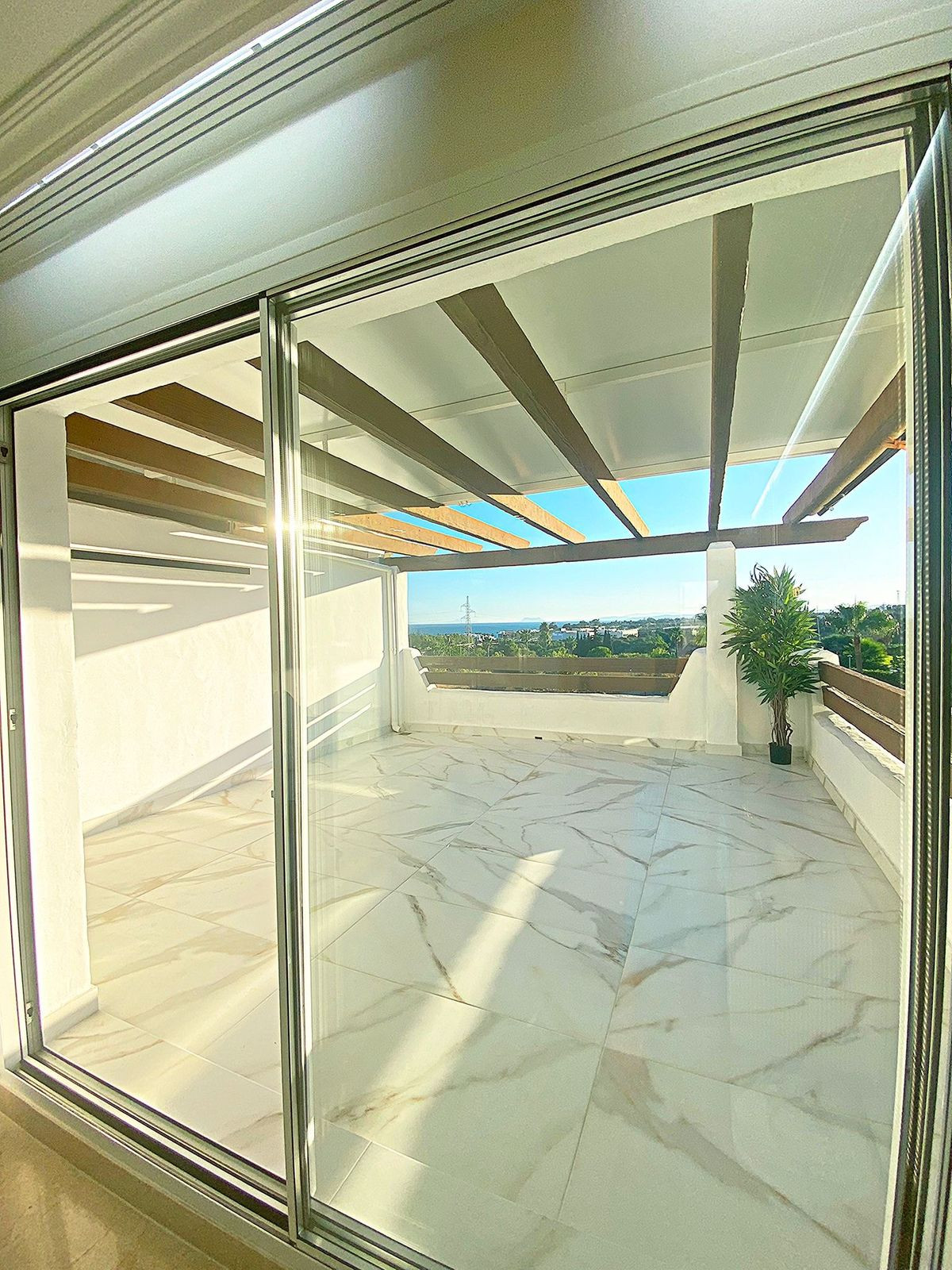 2 Bedroom Penthouse in Estepona - Foto 11
