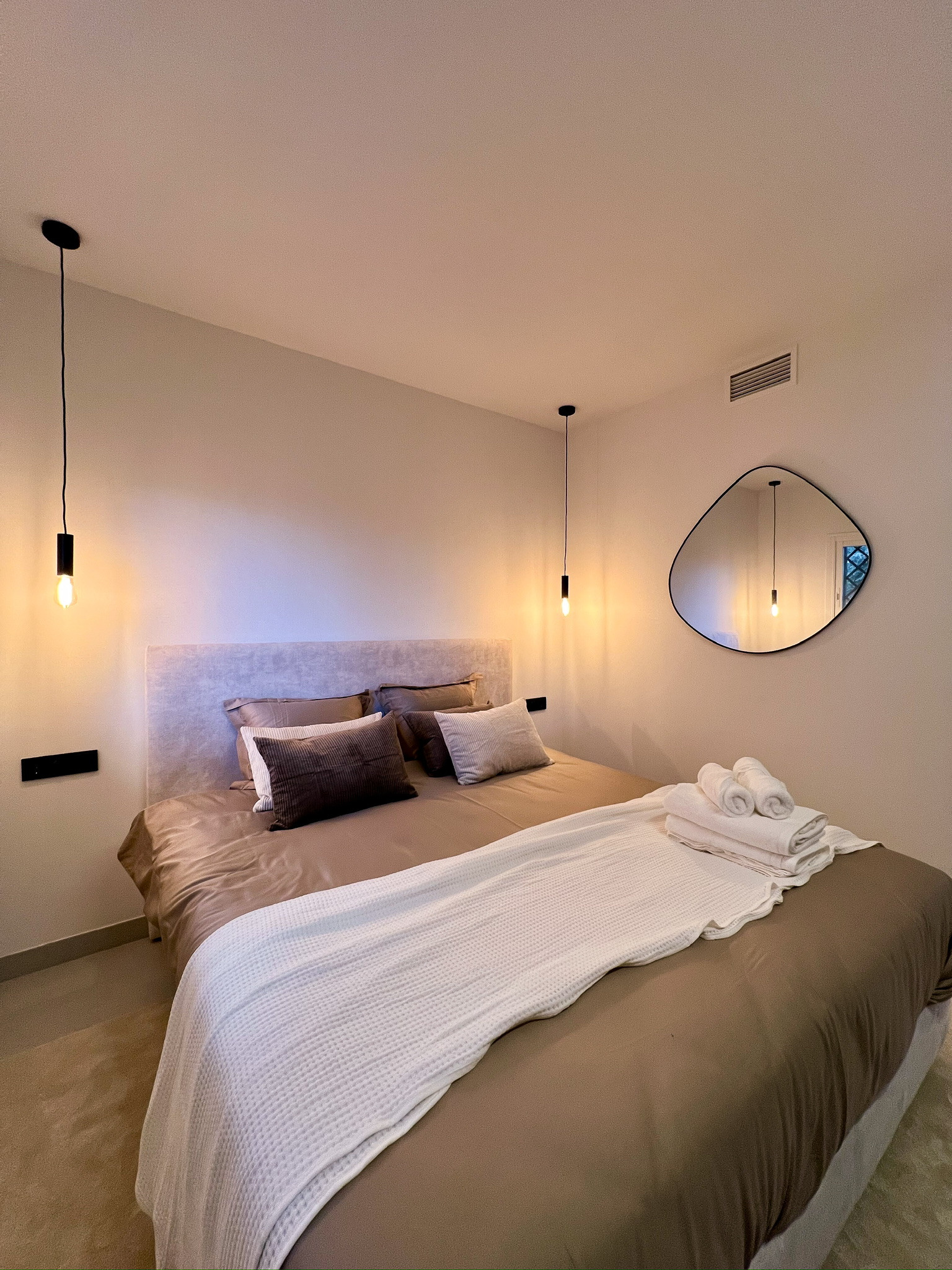 Piso de 3 dormitorios con piscina en Málaga – Foto 16