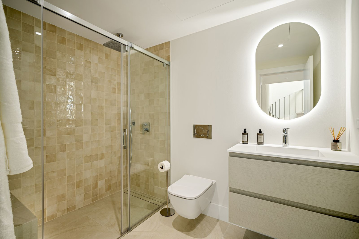 4 Bedroom Townhouse in Benahavís - Фото 35