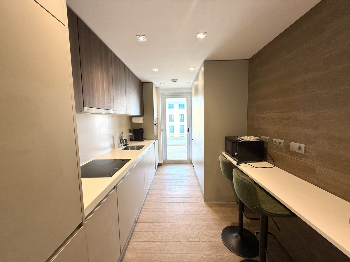 3 Bedroom Penthouse in San Pedro de Alcántara - Photo 7