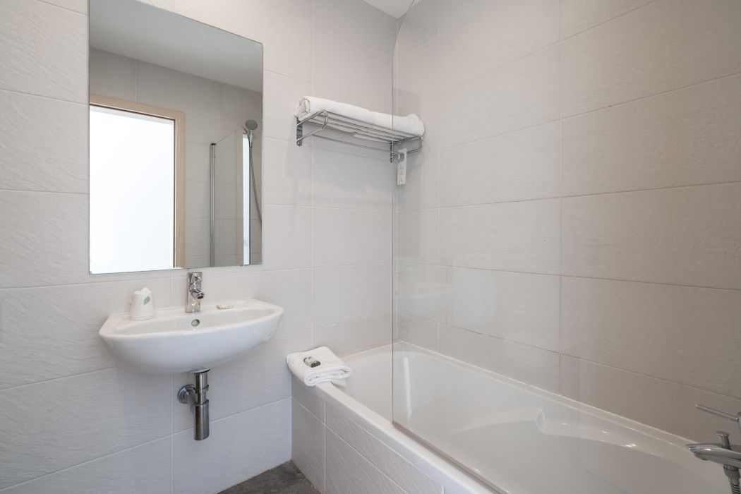 Apartamento com 3 quartos com piscina em Espanha – Foto 25