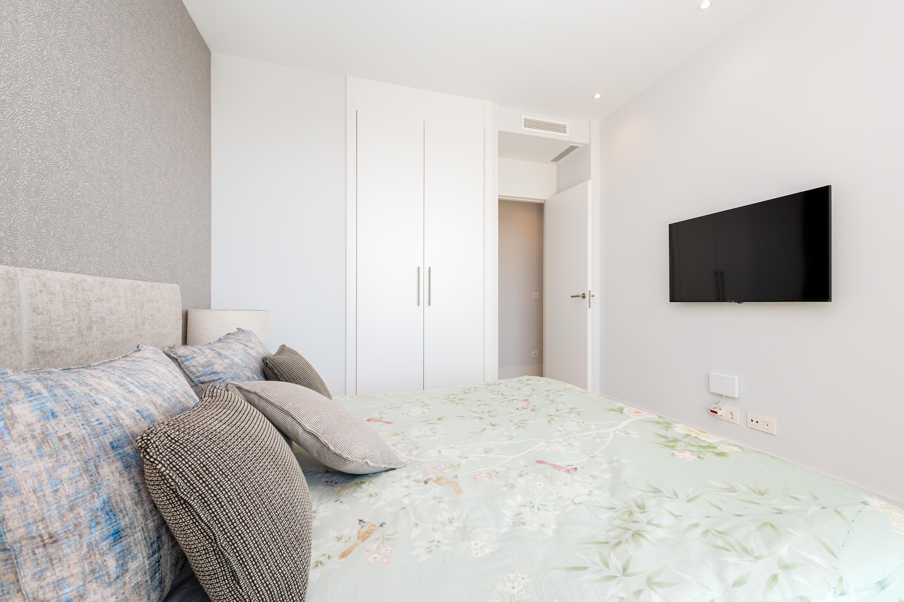 3 Bedroom Apartment in Benahavís - Photo 13