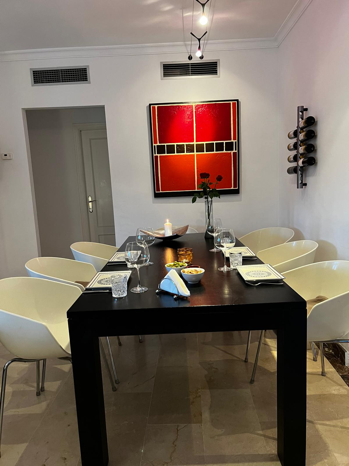 3 Bedroom Apartment in Estepona - Photo 4