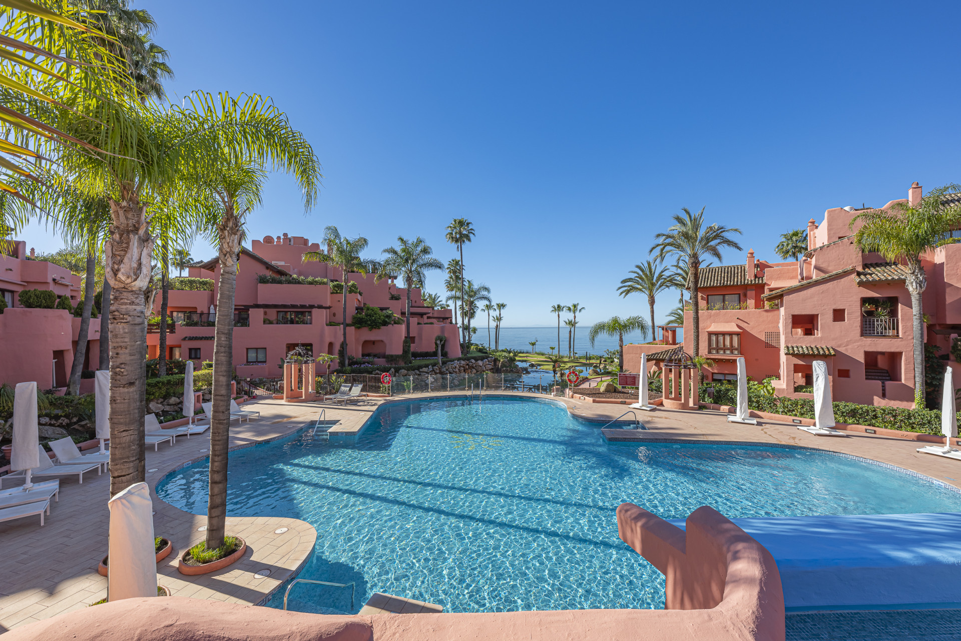 3 Bedroom Apartment in Estepona - Photo 21