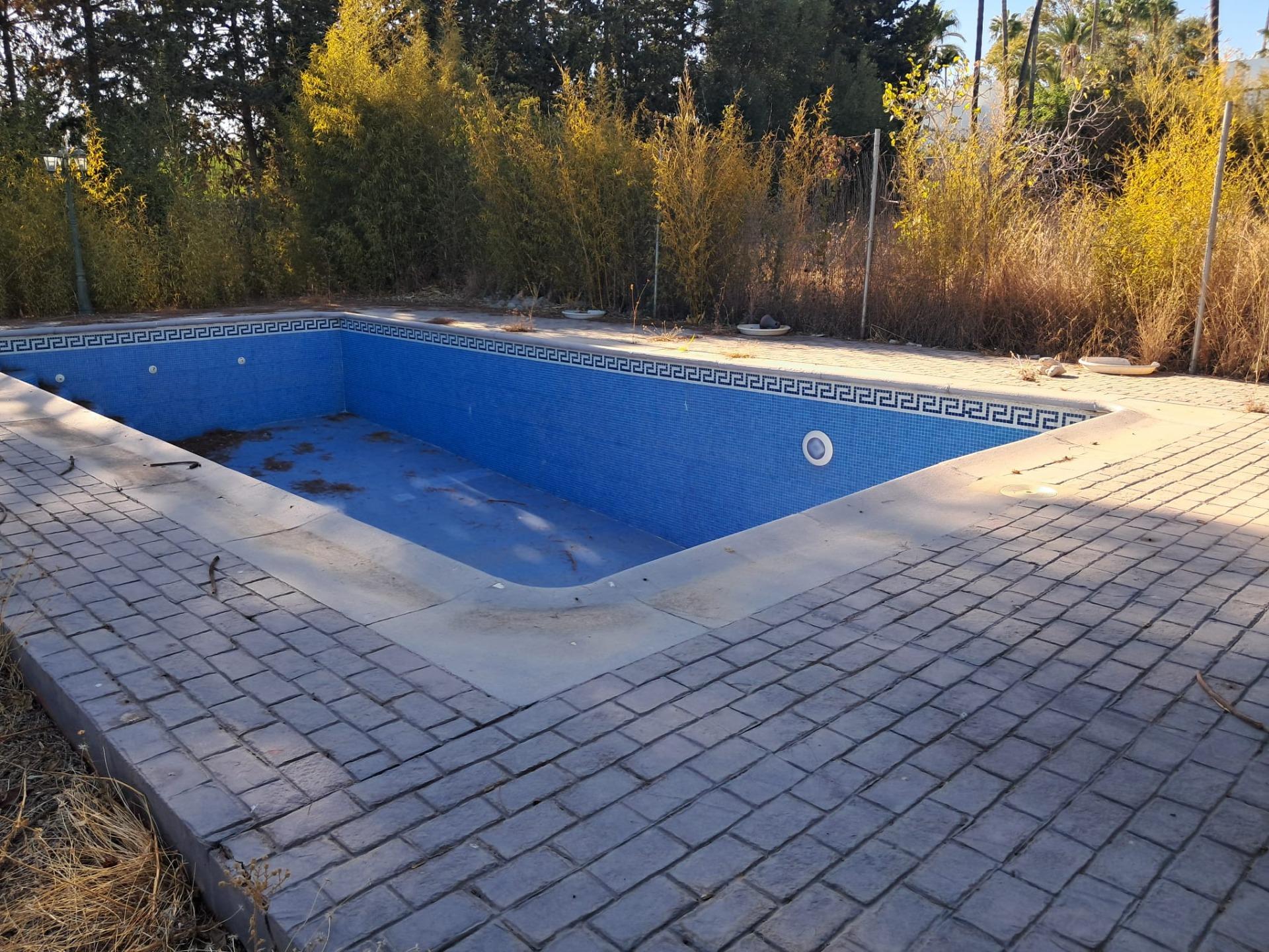 5 Bedroom Villa in Estepona - Photo 9