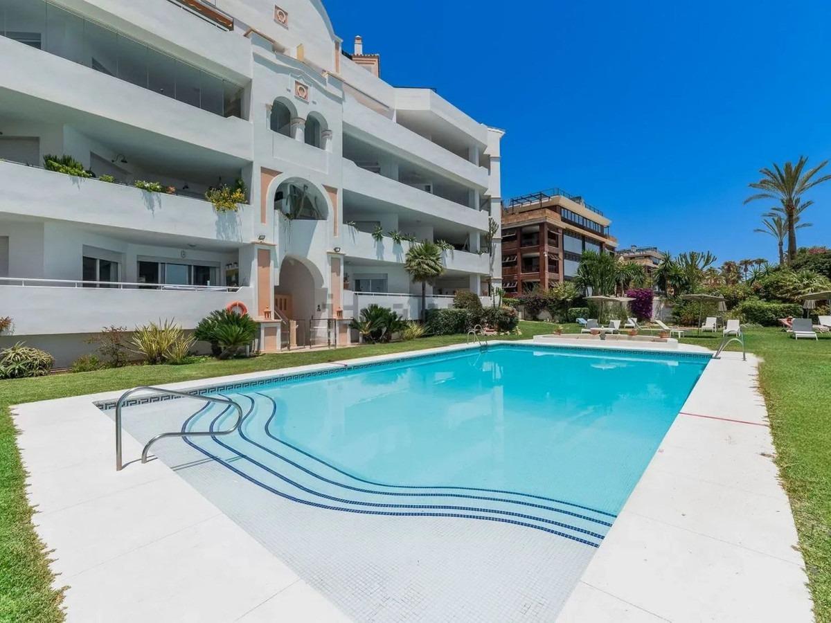 2 Bedroom Apartment in Marbella