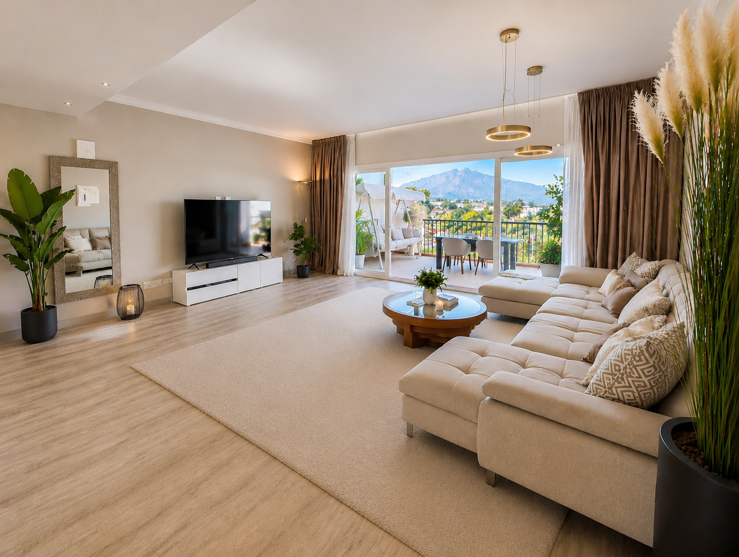 2 Bedroom Penthouse in Benahavís - Photo 4