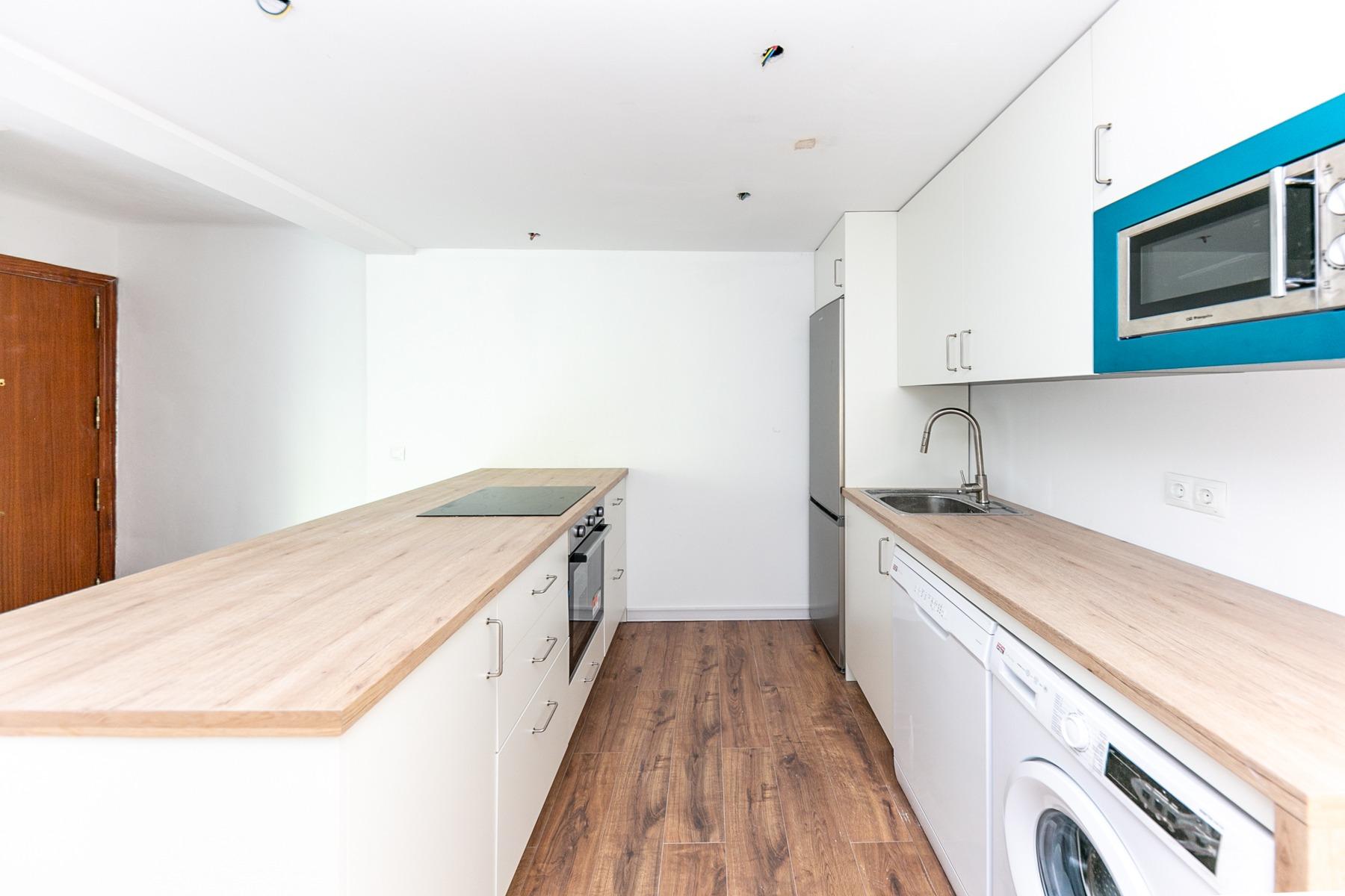 3 Bedroom Apartment in Fuengirola - Photo 13