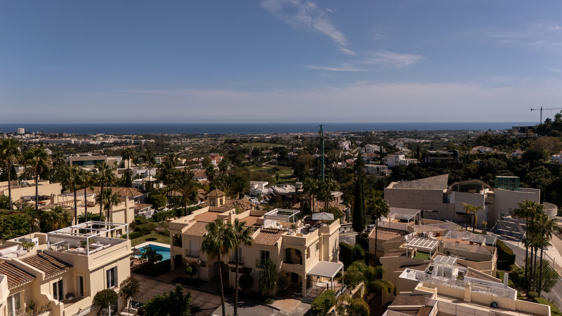 4 Bedroom Townhouse in Benahavís - Photo 40