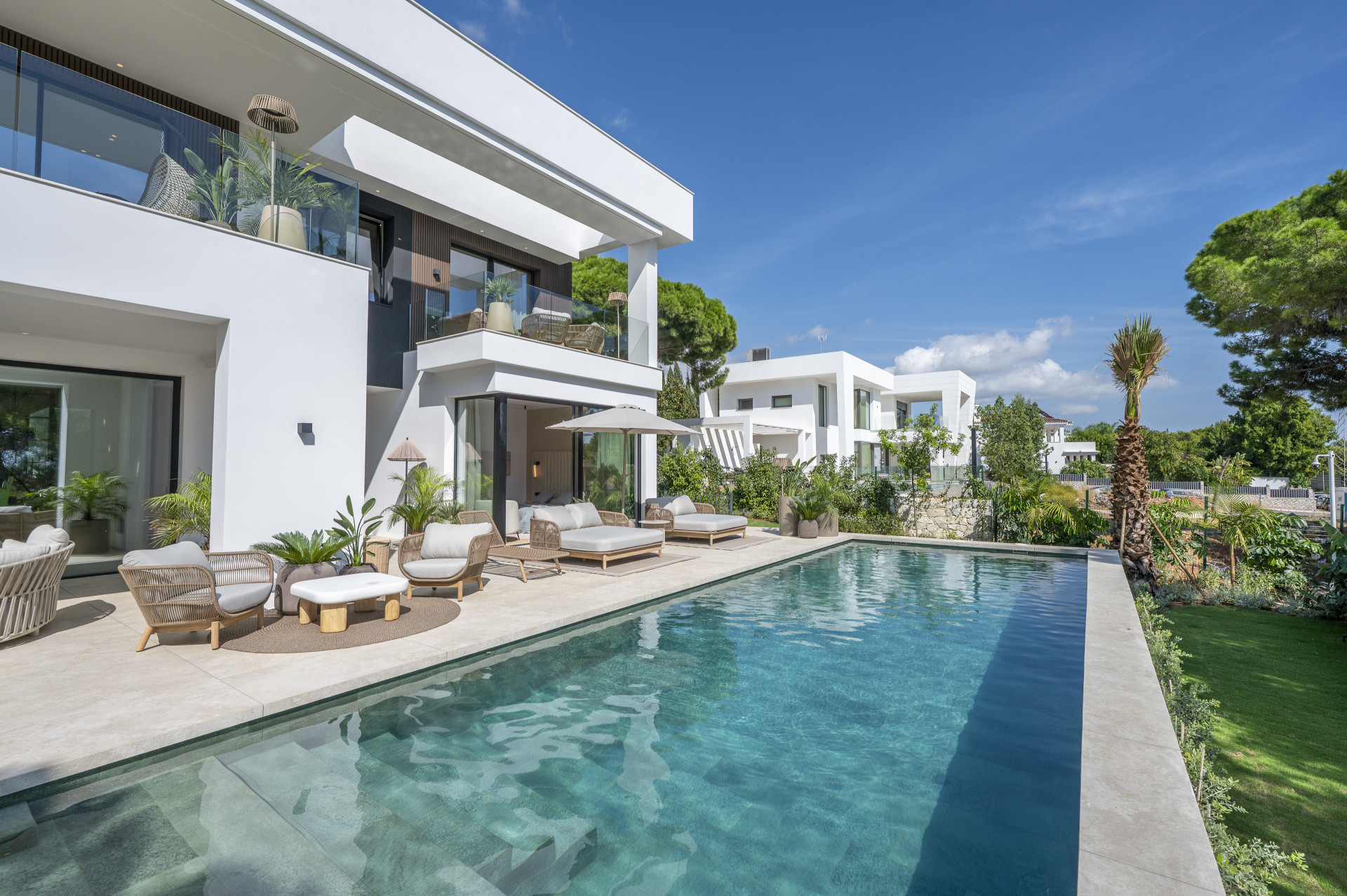 6 Bedroom Villa in Marbella - Photo 12